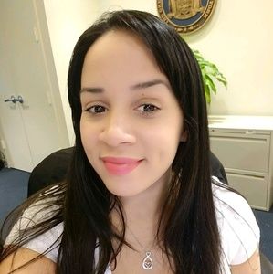 Meet your Posher, Denise